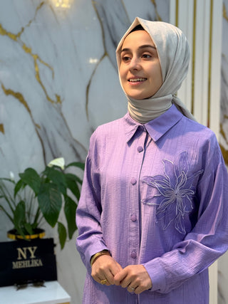 NY MEHLİKA ÖNÜ ÇİÇEK DETAYLI GÖMLEK 2910