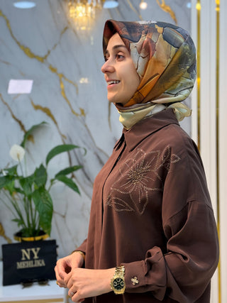 KADO ÖNÜ ÇİÇEK TAŞ İŞLEMELİ TENSEL GÖMLEK 263364