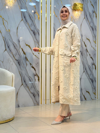 AYŞE AKAY SIRTI KAPAK TASARIM PÜSKÜL DETAY KAP (GİY ÇIK) 1018