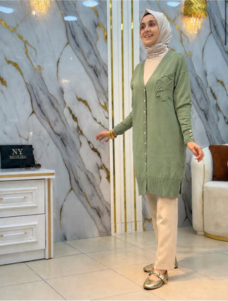 NY MEHLİKA YAKA GÜL İŞLEMELİ SOĞUK İP HIRKA 3302